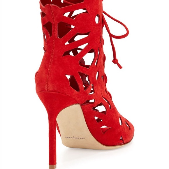 Manolo Blahnik Kahika Laser-Cut Flower Bootie, Red - Picture 3 of 8
